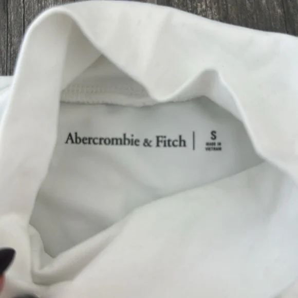 Abercrombie White Mock Neck Long Sleeve Top - Women’s Small - Picture 6 of 6